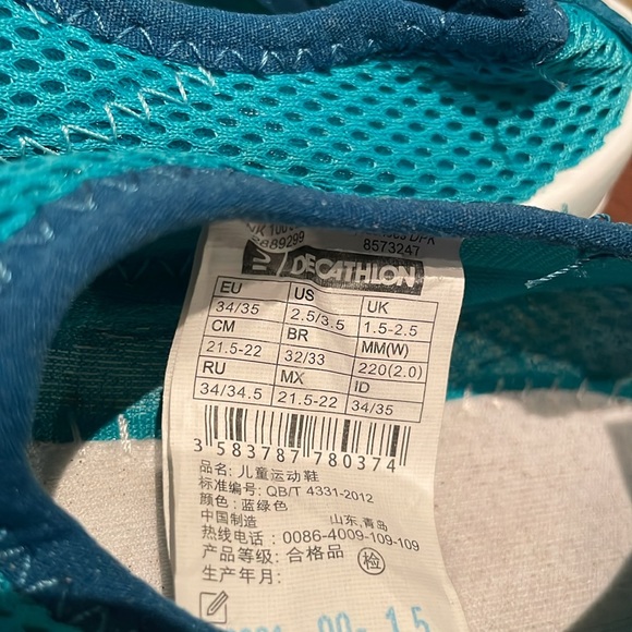Decathlon Water Shoes - Picture 2 of 4
